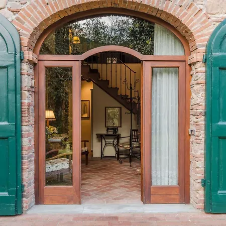 Citrus Charm Farmhouse, A Country With Pool Villa *