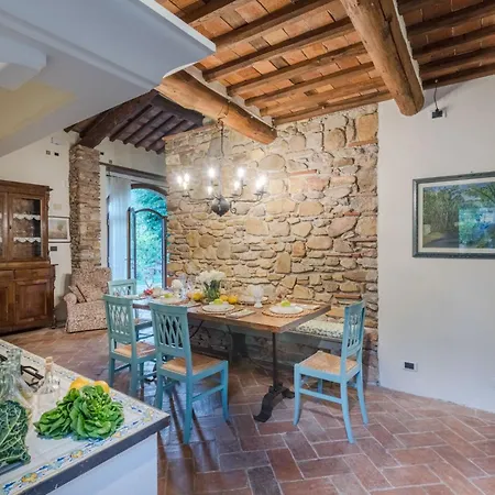 Citrus Charm Farmhouse, A Country With Pool * Capannori