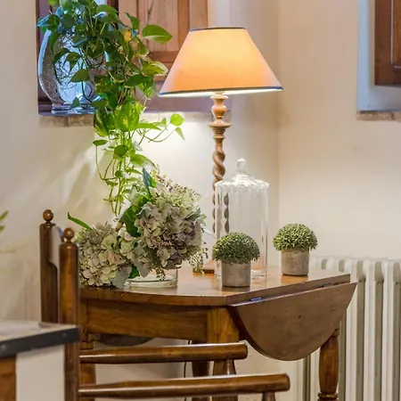 Citrus Charm Farmhouse, A Country With Pool *
