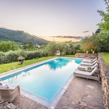 Citrus Charm Farmhouse, A Country With Pool Capannori