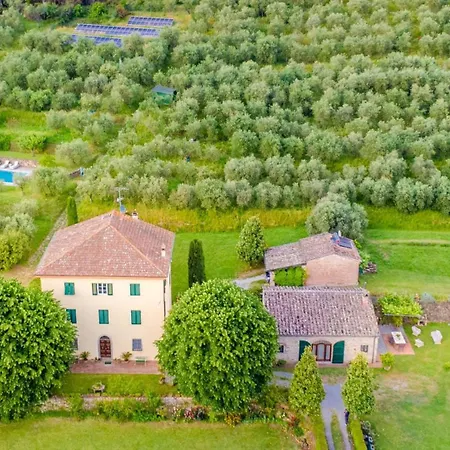 Citrus Charm Farmhouse, A Country With Pool * Capannori