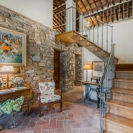 Citrus Charm Farmhouse, A Country With Pool