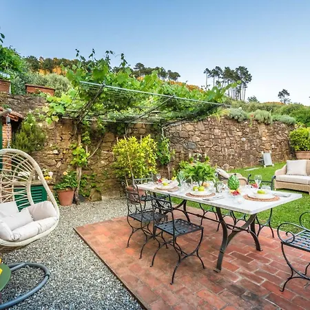 Citrus Charm Farmhouse, A Country With Pool * Capannori
