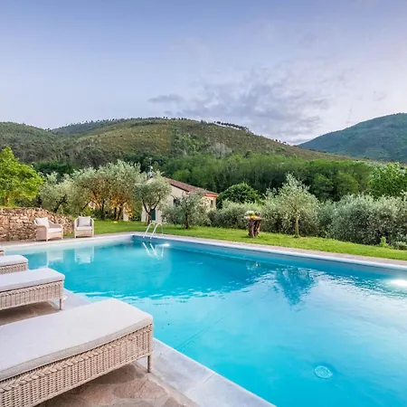 Citrus Charm Farmhouse, A Country With Pool Capannori