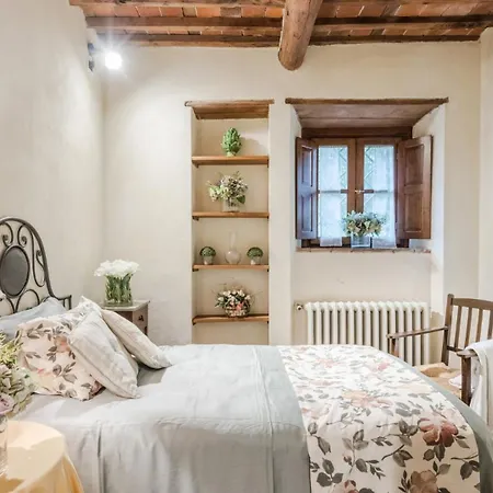 Citrus Charm Farmhouse, A Country With Pool Villa *