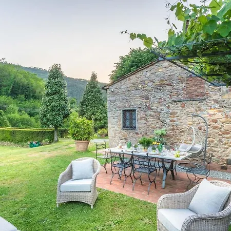 Villa Citrus Charm Farmhouse, A Country With Pool